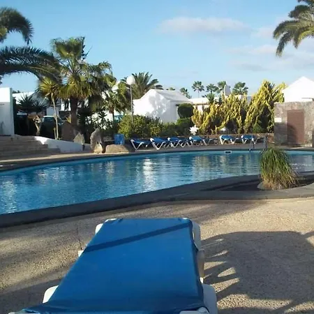 Sleeps 5 Pool Wifi Holiday home